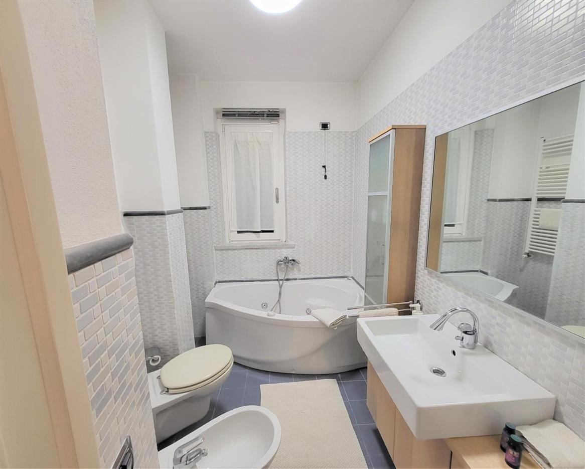 Il Viale Apartment Massa  Ruang foto